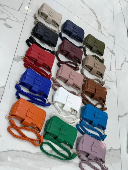 womens handbags liquidation pallets