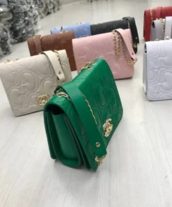 womens handbags liquidation pallets poland