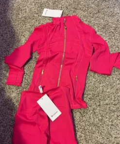 lululemon athletica clothing poland