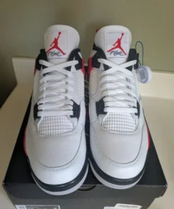 sneaker liquidation pallets Poland